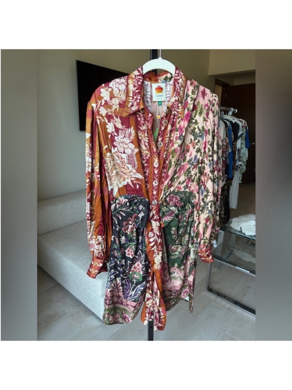 Mixed Winter Garden
Lenzing Viscose Mini Dress by farm Rio DT - Picture 7 of 15